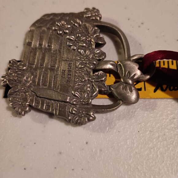 Longaberger Ornament Dated 1995 & 1987 Mistletoe Pewter Small EUC - Picture 4 of 4